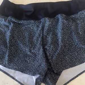 Athleta Run with It Jogging Shorts 3 “ size Small